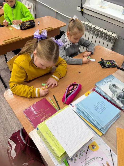 помнятблокадуленинградасовременник3